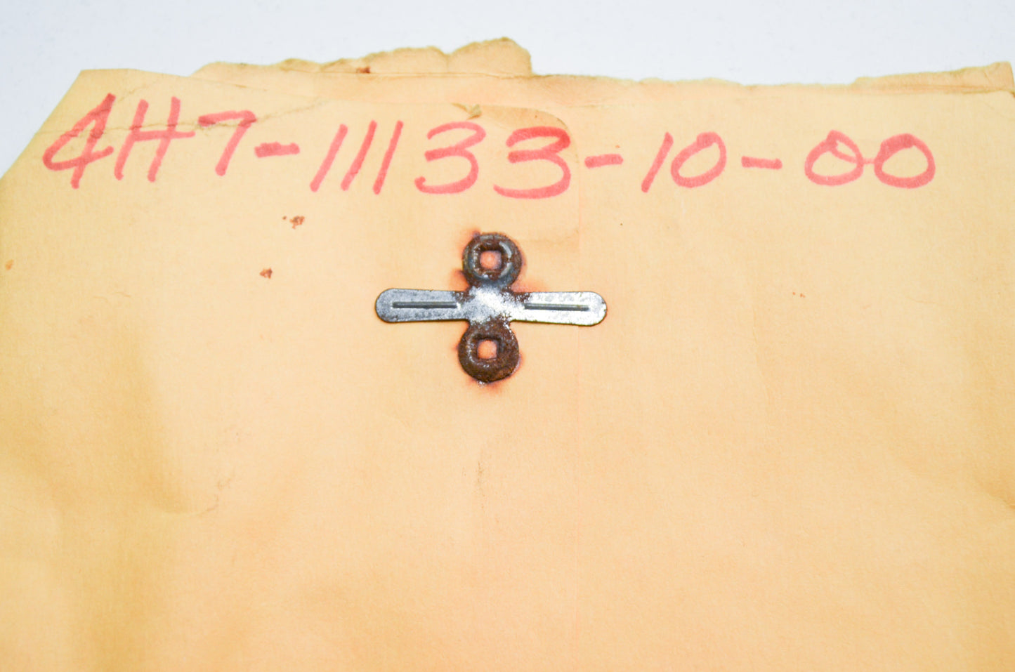 OEM Yamaha 4H7-11133-10-00 Intake Valve Guide NOS