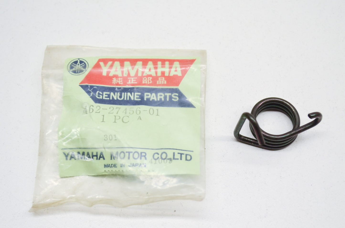 OEM Yamaha 462-27456-01-00 Return Spring NOS