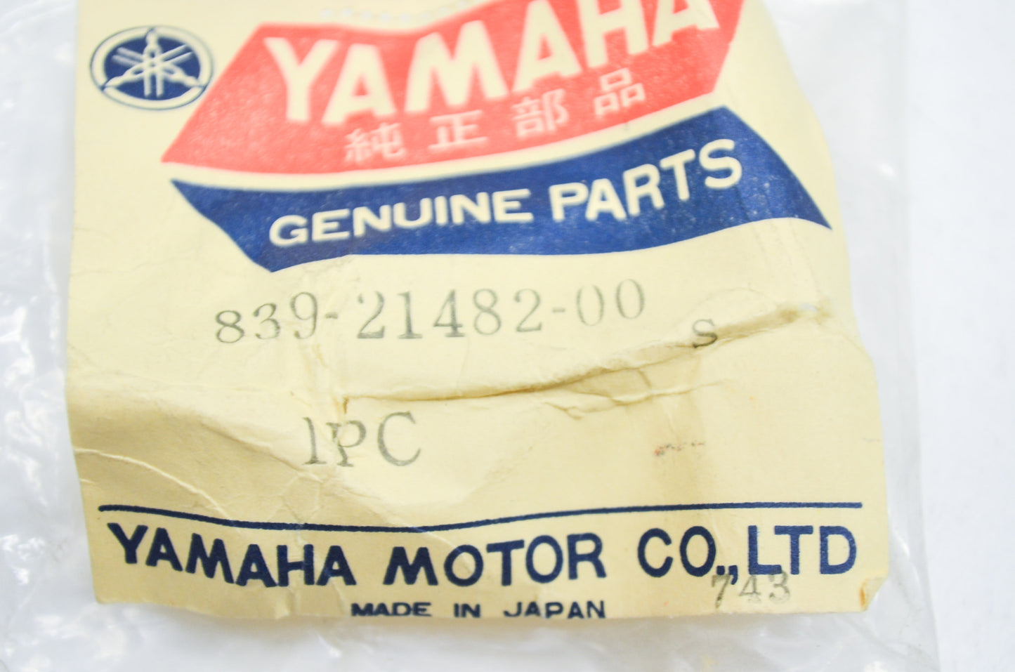 OEM Yamaha 839-21482-00-00 Engine Mounting Bolt 2 NOS