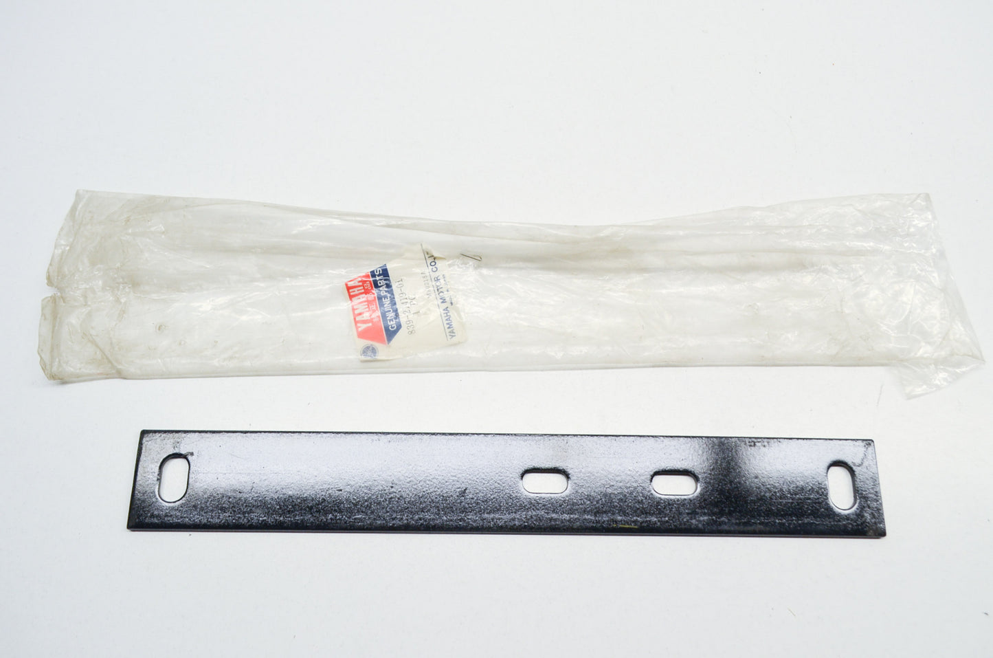 OEM Yamaha 839-21419-01-00 Engine Bracket NOS