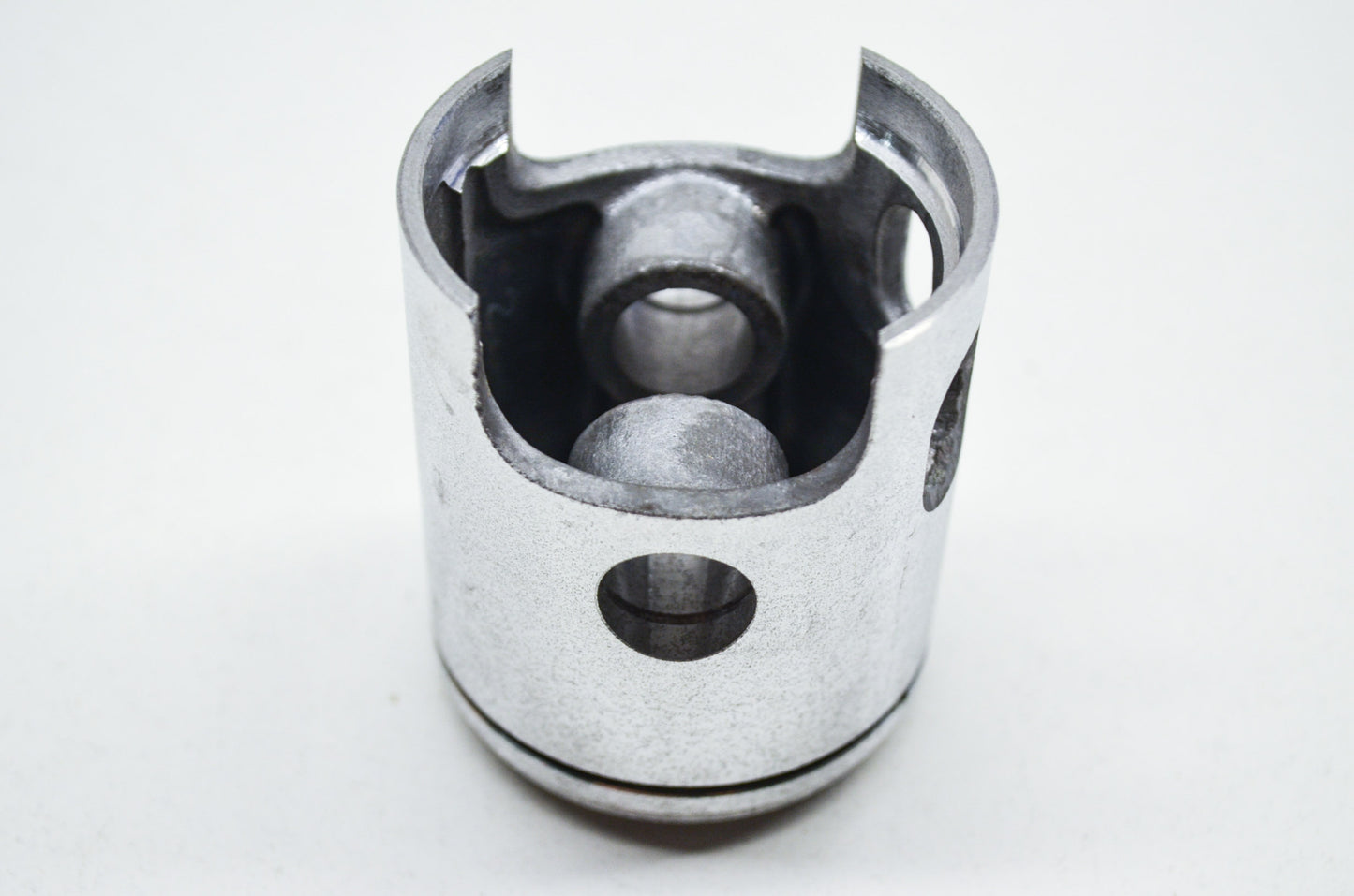 OEM Yamaha 397-11636-00-00 Piston 2 O/S 0.50 NOS