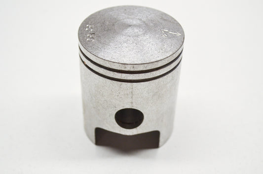 OEM Yamaha 276-11636-00-00 Piston 2 O/S 0.50 NOS