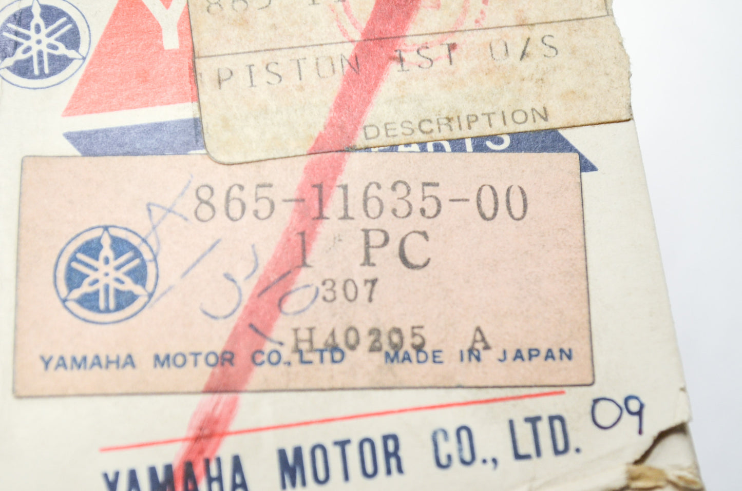 OEM Yamaha 865-11635-00-00 Piston 1 O/S 0.25 NOS