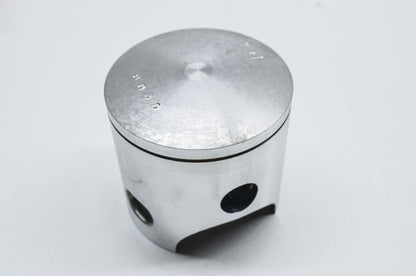 OEM Yamaha 322-11636-01-00 Piston NOS