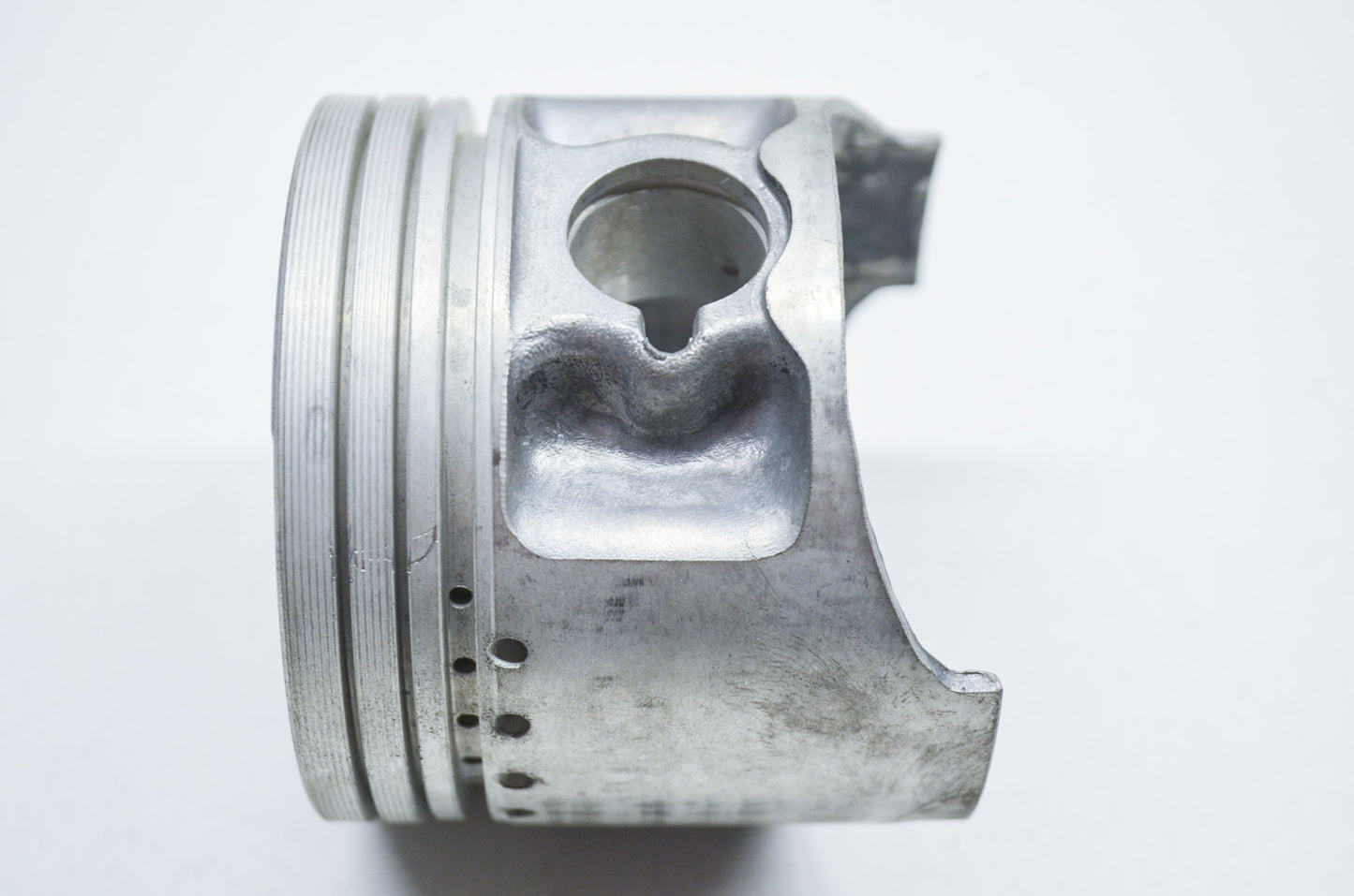 OEM Yamaha 371-11631-05-96 Piston STD NOS