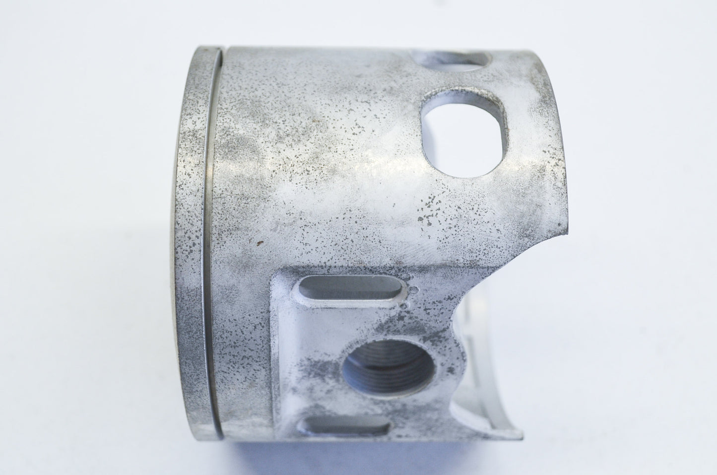 OEM Yamaha 363-11631-03-96 Piston STD NOS