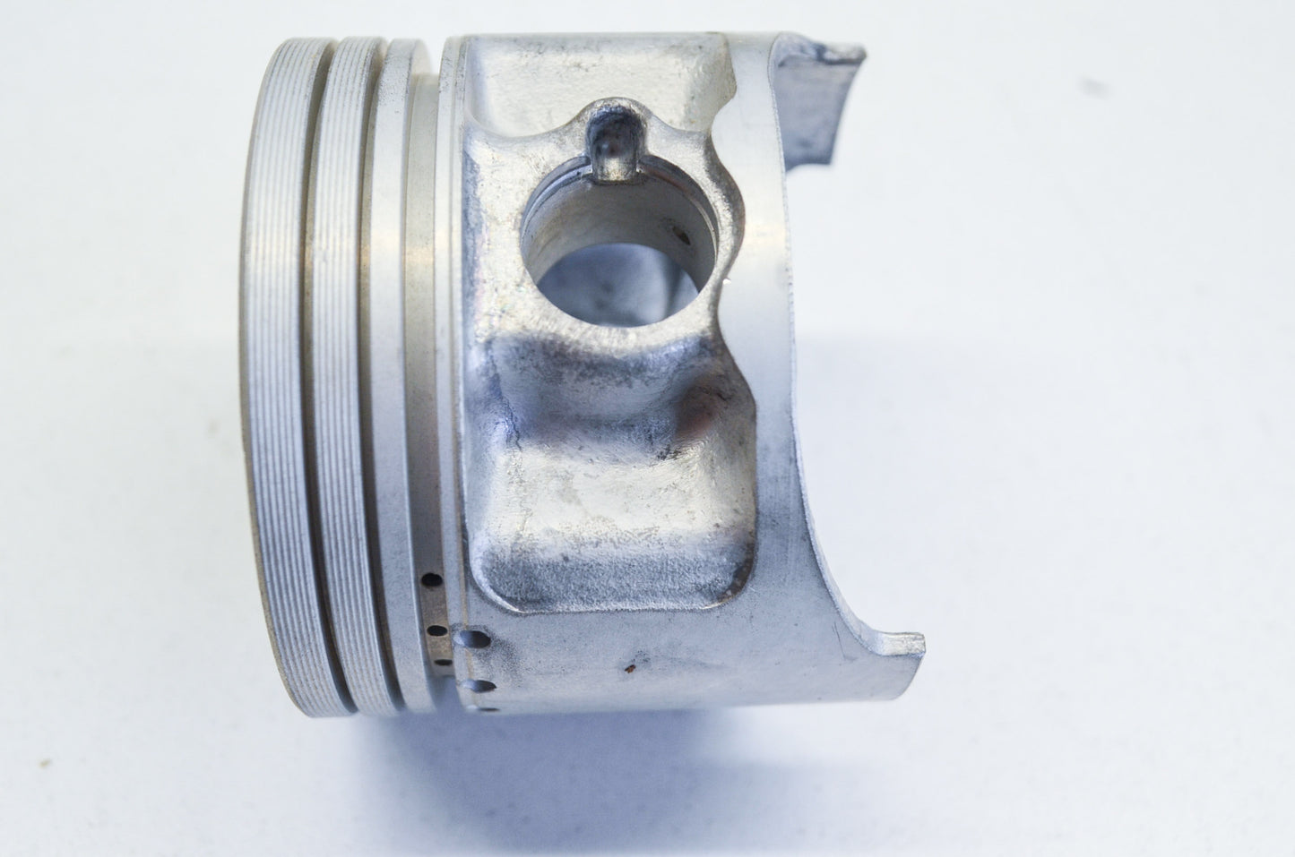 OEM Yamaha 421-11638-03-00 Piston NOS