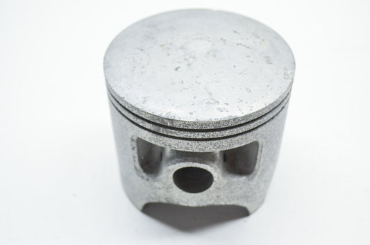 OEM Yamaha 510-11638-05-00 Piston 4 O/S 1.00 NOS