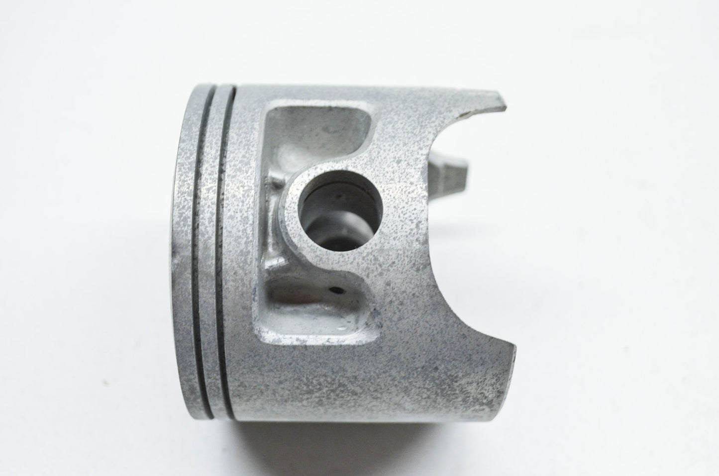 OEM Yamaha 510-11638-05-00 Piston 4 O/S 1.00 NOS