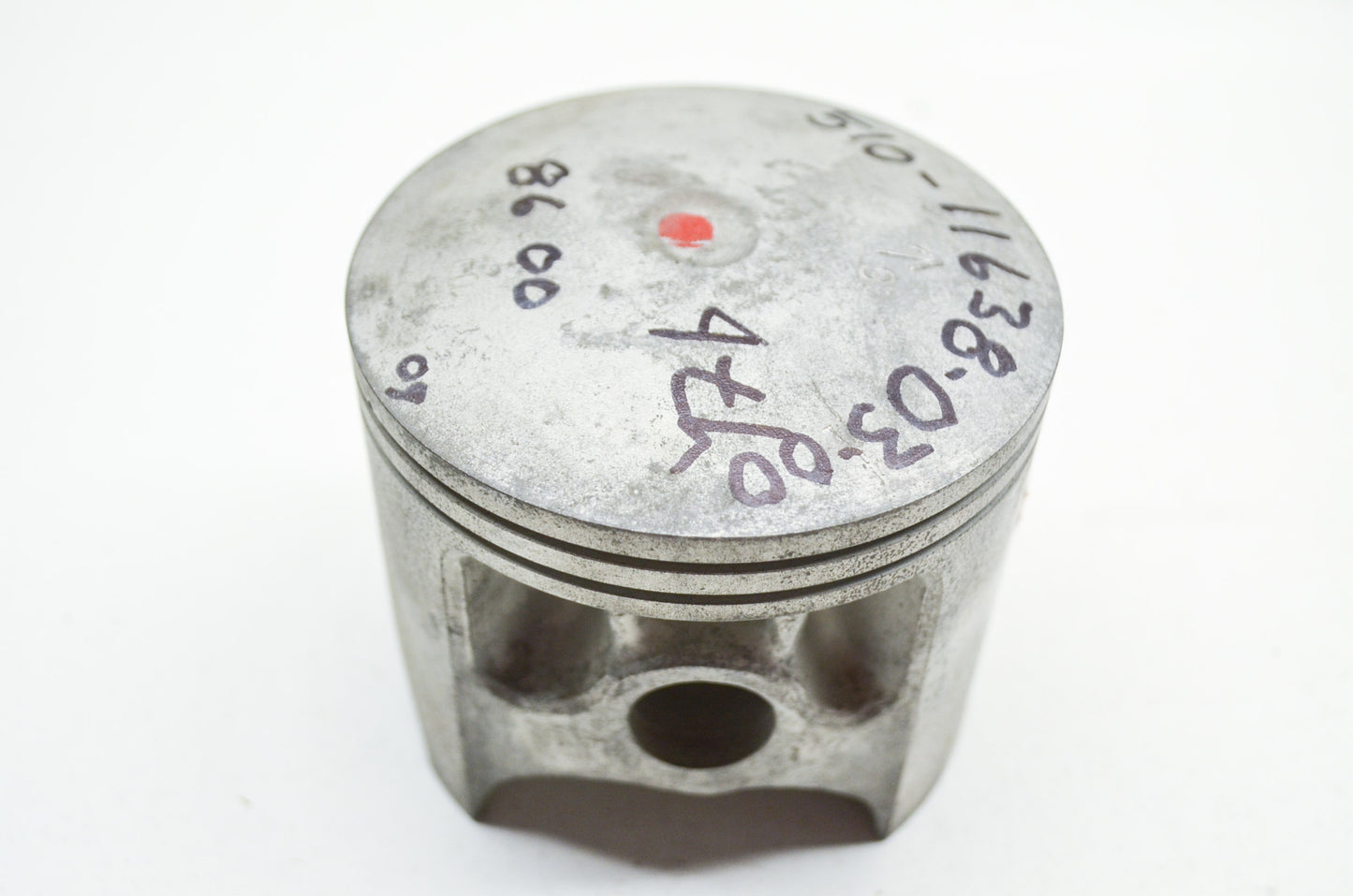 OEM Yamaha 510-11638-03-00 Piston 4 O/S 1.00 NOS