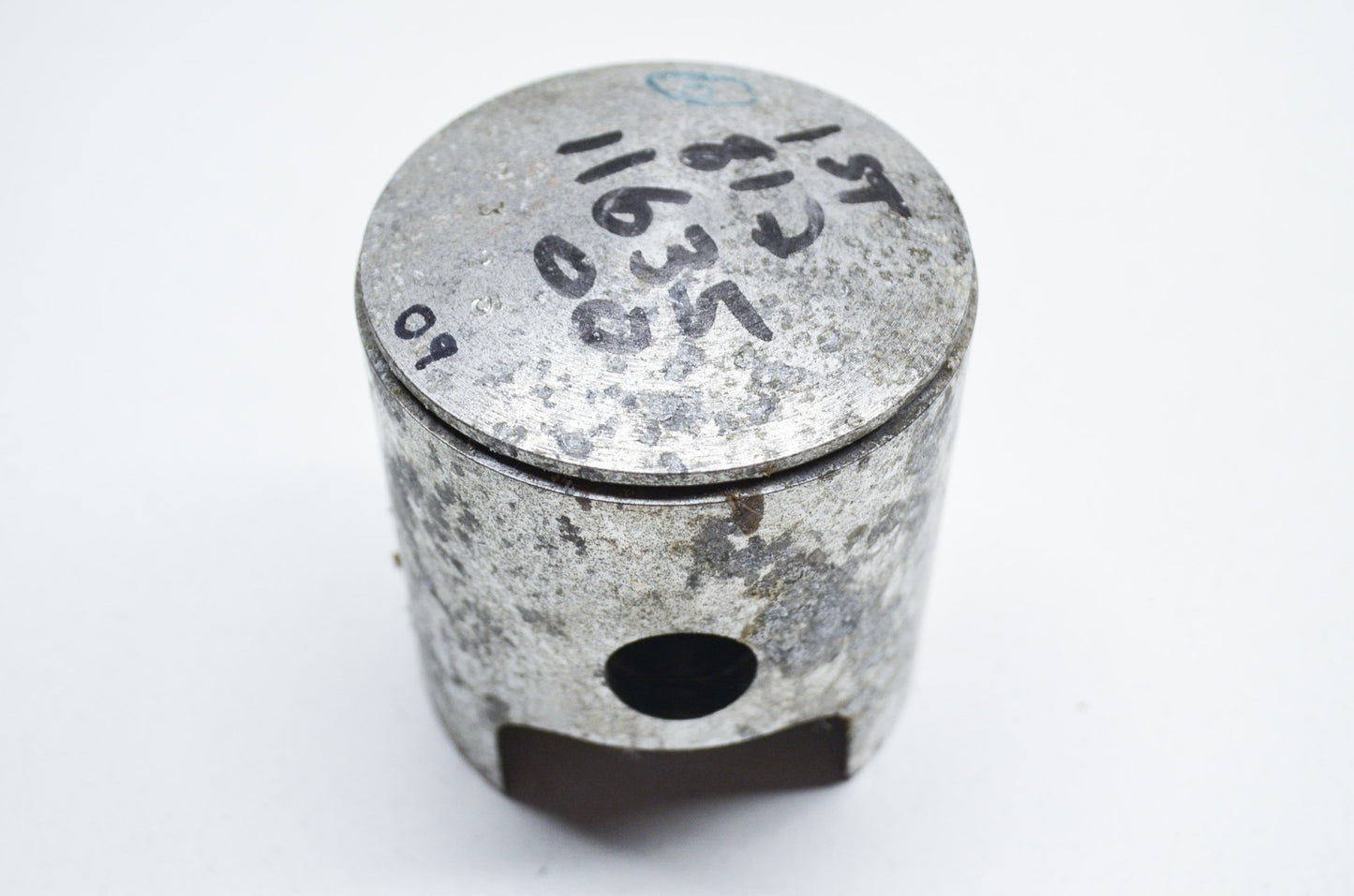 OEM Yamaha 812-11635-00-00 Piston 1 O/S 0.25 NOS
