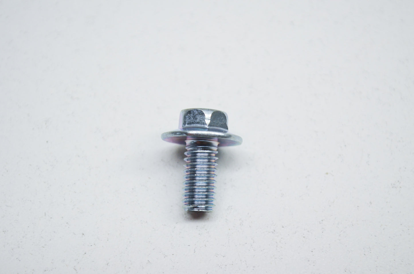 New OEM Yamaha 90105-06064-00 Flange Bolt NOS