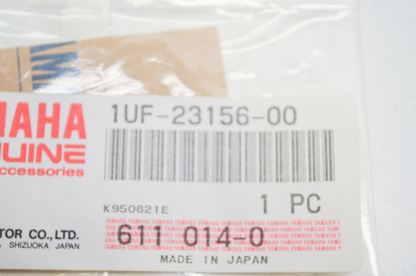 OEM Yamaha 1UF-23156-00-00 Oil Seal Clip NOS
