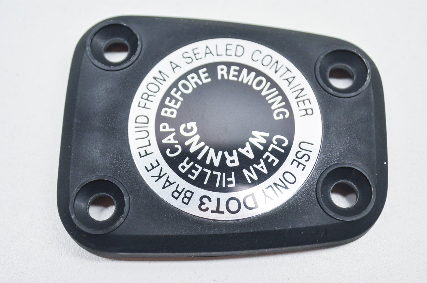OEM Yamaha 1J3-25852-01-00 Reservoir Cap NOS