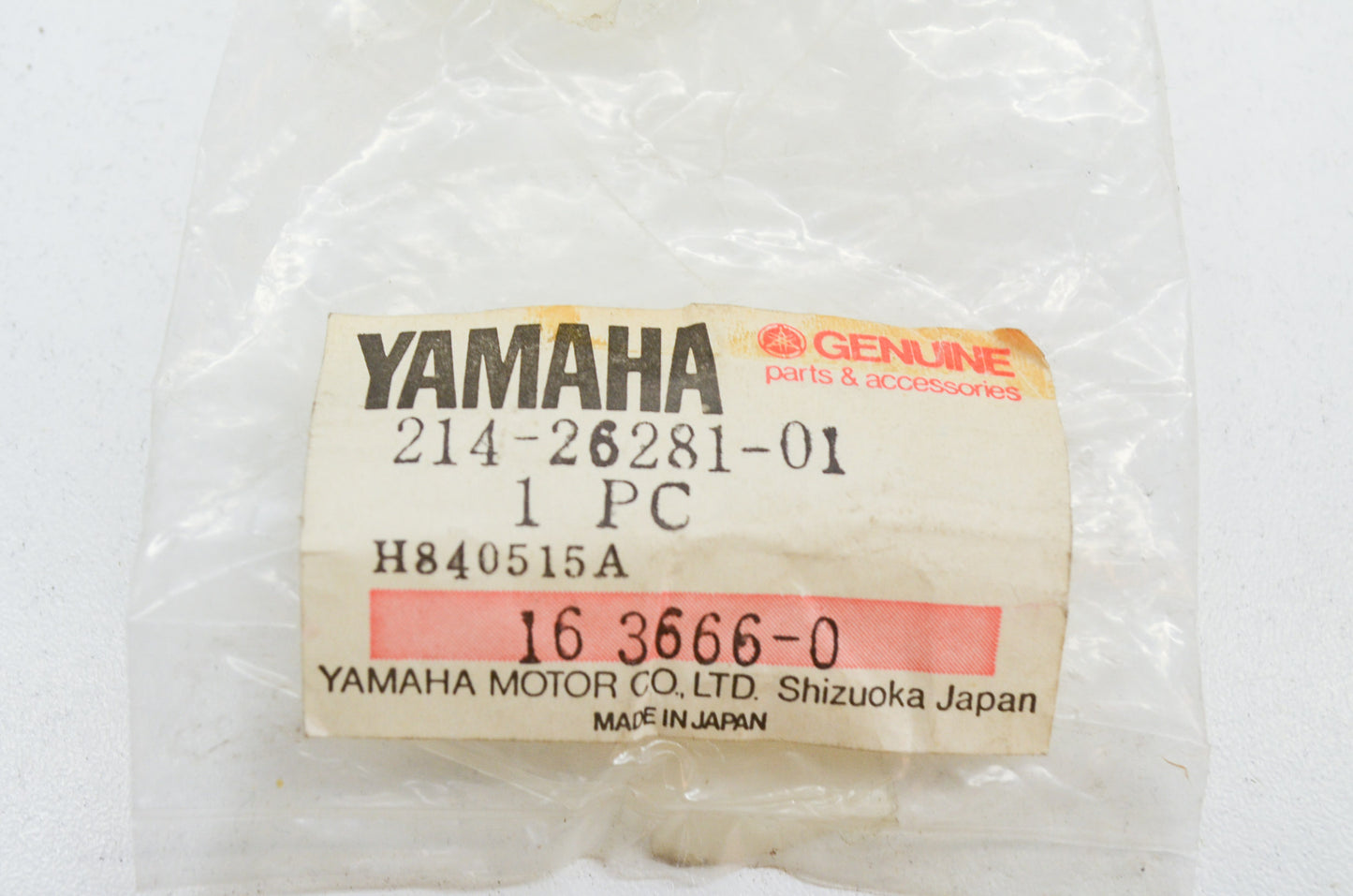 OEM Yamaha 214-26281-01-00 Grip Upper Cap NOS