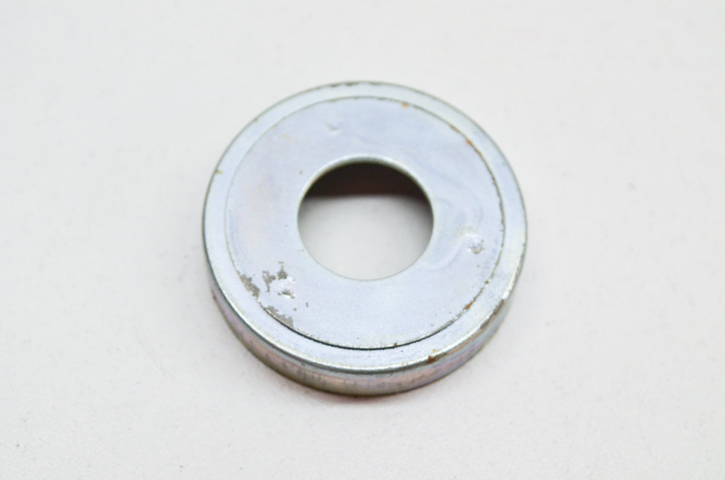 OEM Yamaha 322-22128-01-00 Thrust Cover 1 NOS