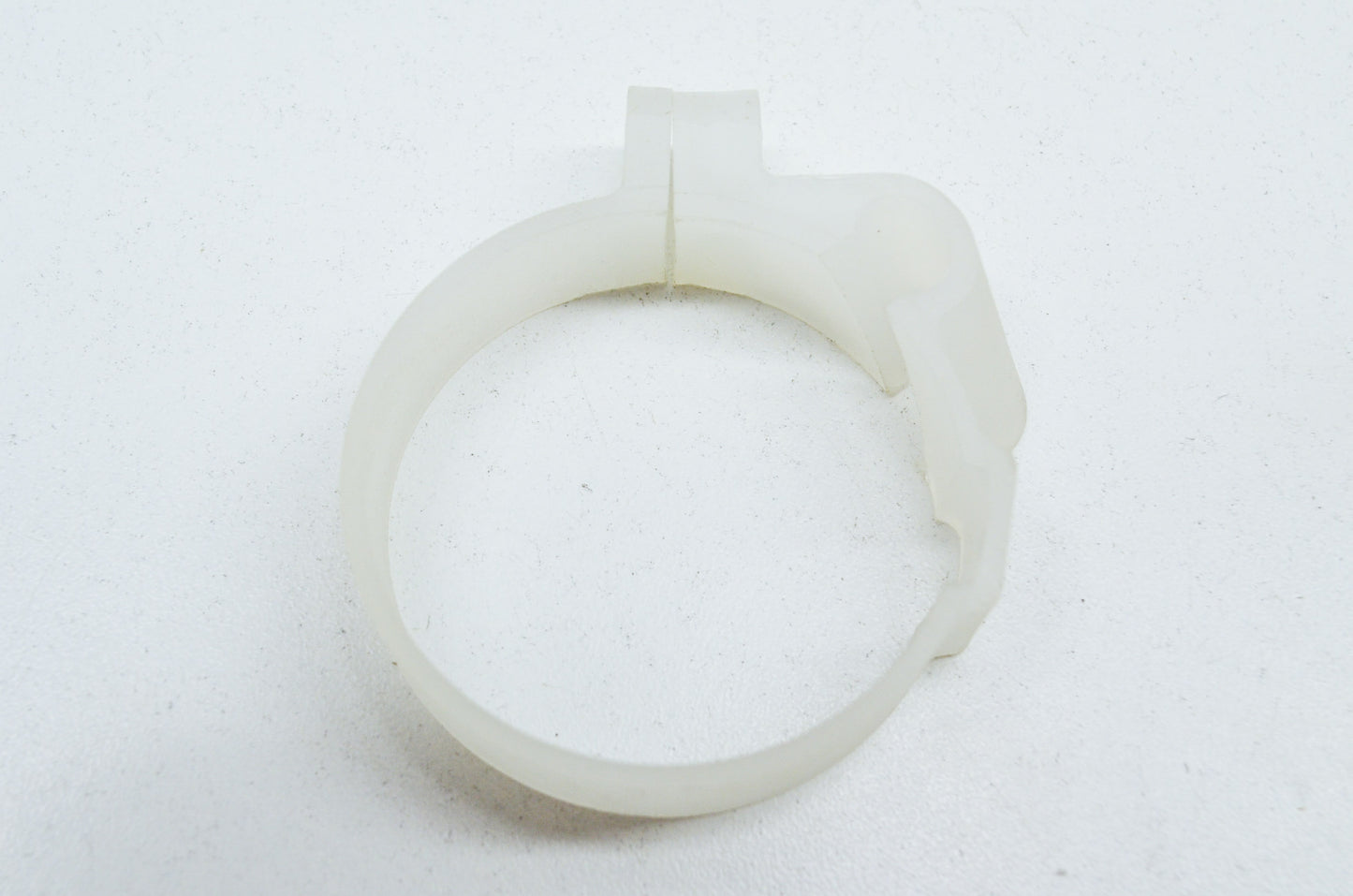 OEM Yamaha 26A-23318-00-00 Cable Holder 1 NOS