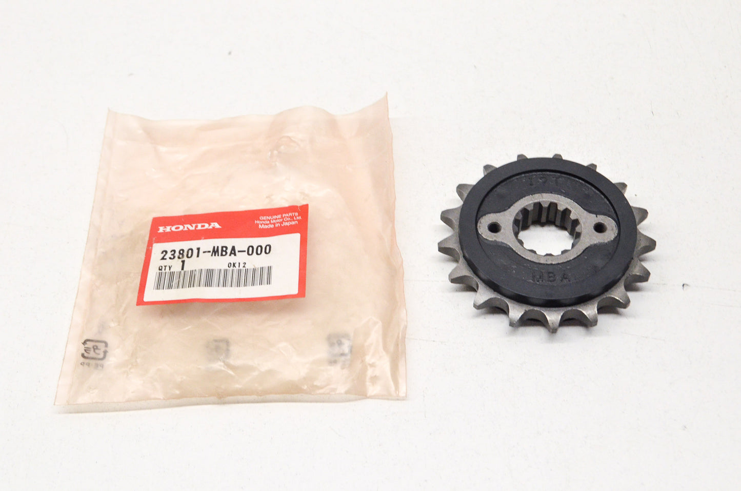 OEM Honda 23801-MBA-000 Sprocket 17T NOS