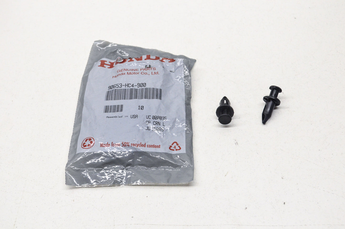 OEM Honda 90653-HC4-900 Splash Guard Clip Qty 2 NOS