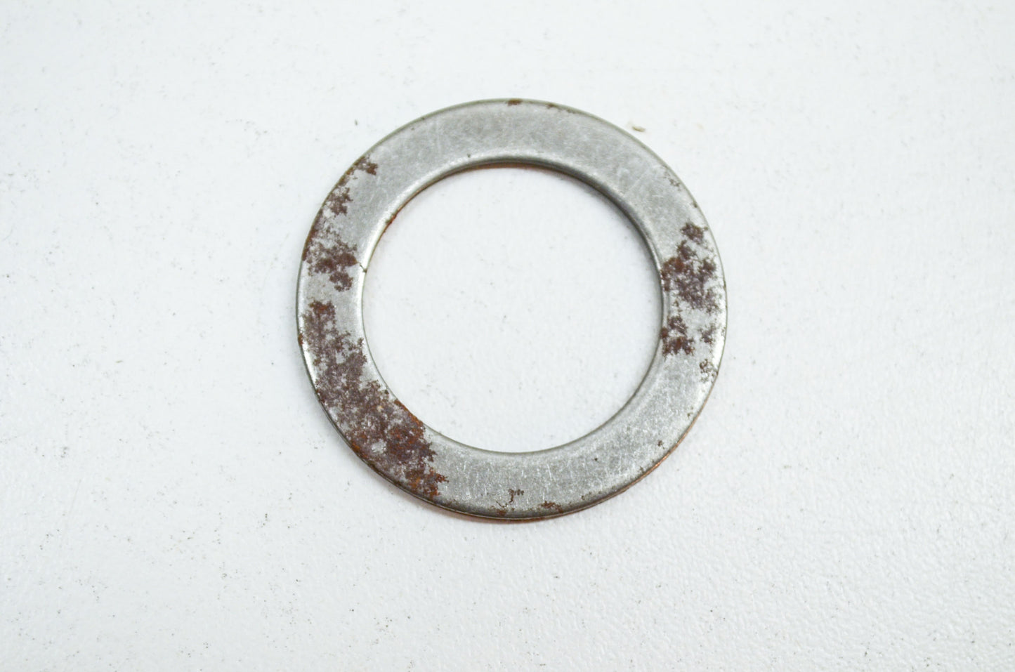 OEM Yamaha 256-12116-01-00 Valve Spring Seat NOS