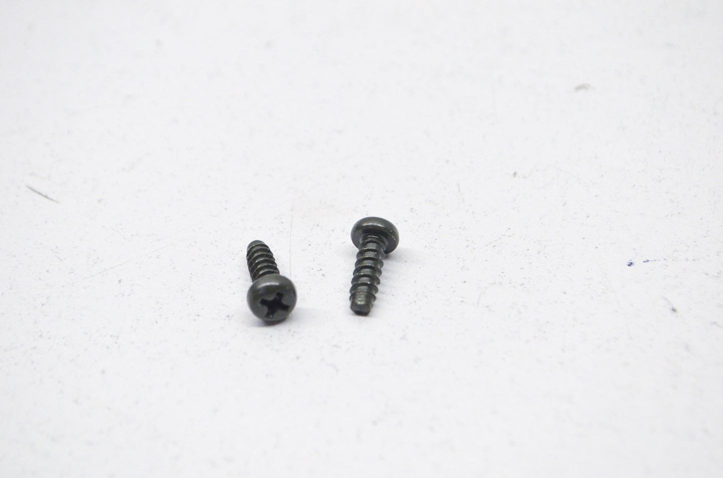 OEM Yamaha 97707-40612-00 Truss Screw Qty 2 NOS