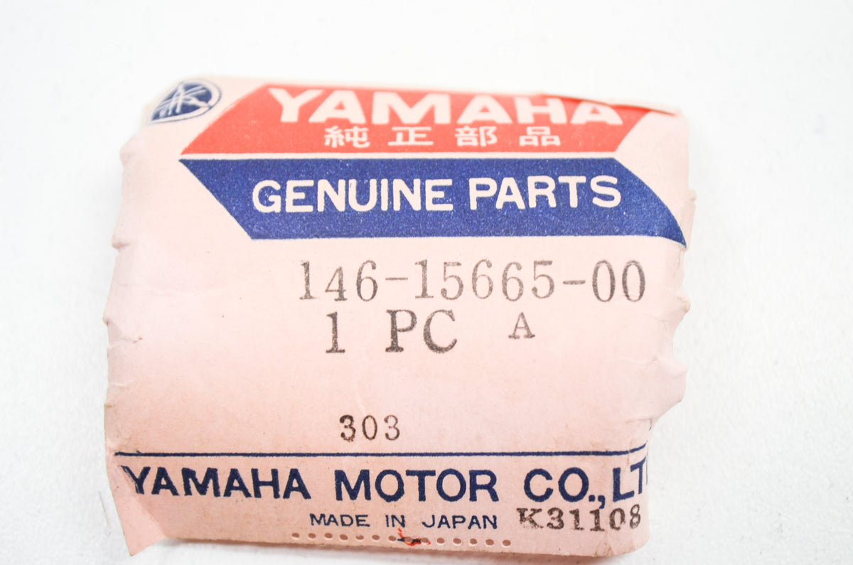 OEM Yamaha 146-15665-00-00 Torsion Spring NOS