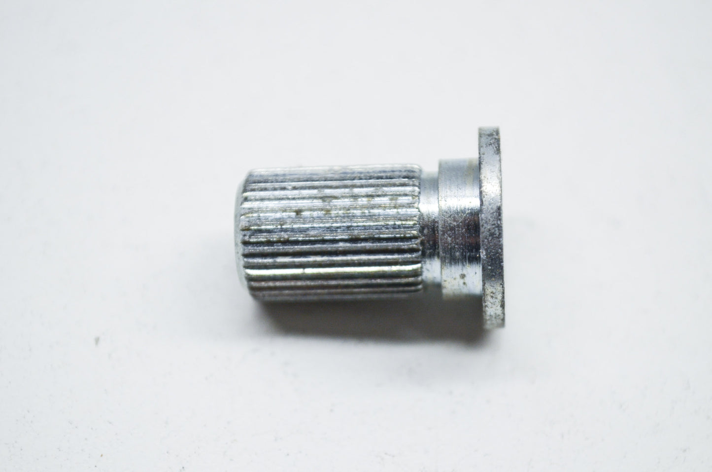 OEM Yamaha 256-23424-00-00 Damper Guide NOS