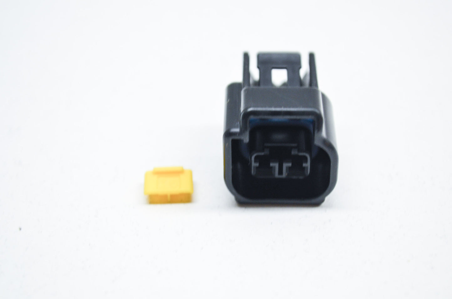 OEM Yamaha 9E471-02305-00 Coil Connector NOS