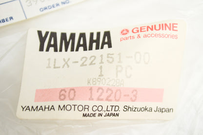 New OEM Yamaha 1LX-22151-00-00 Guard Seal NOS