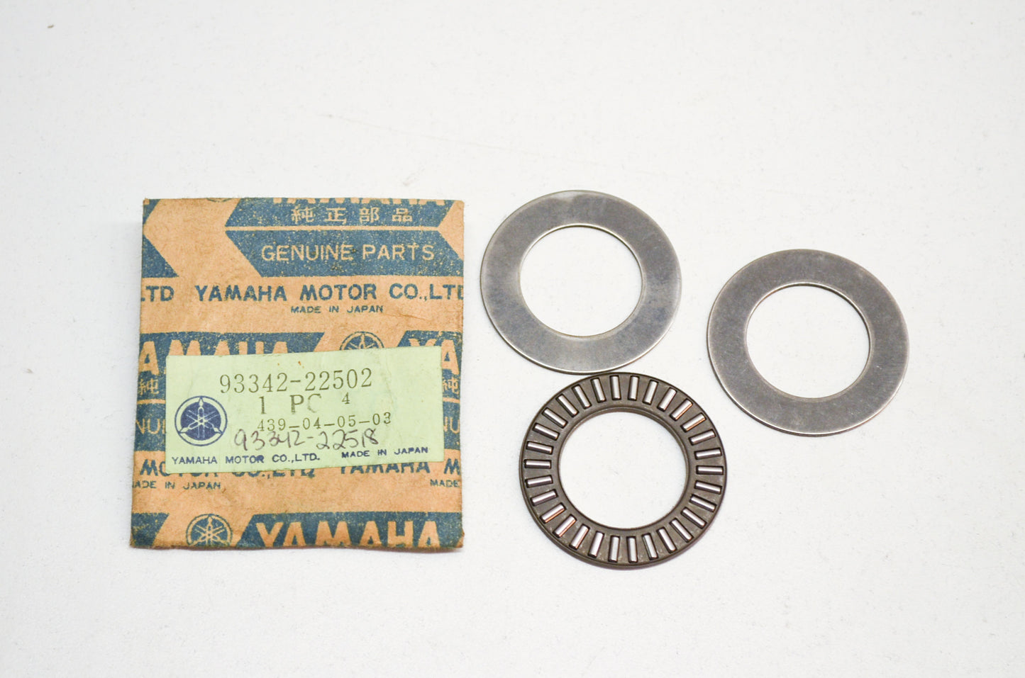 OEM Yamaha 93342-22502-00 Flat Bearing #42 NOS