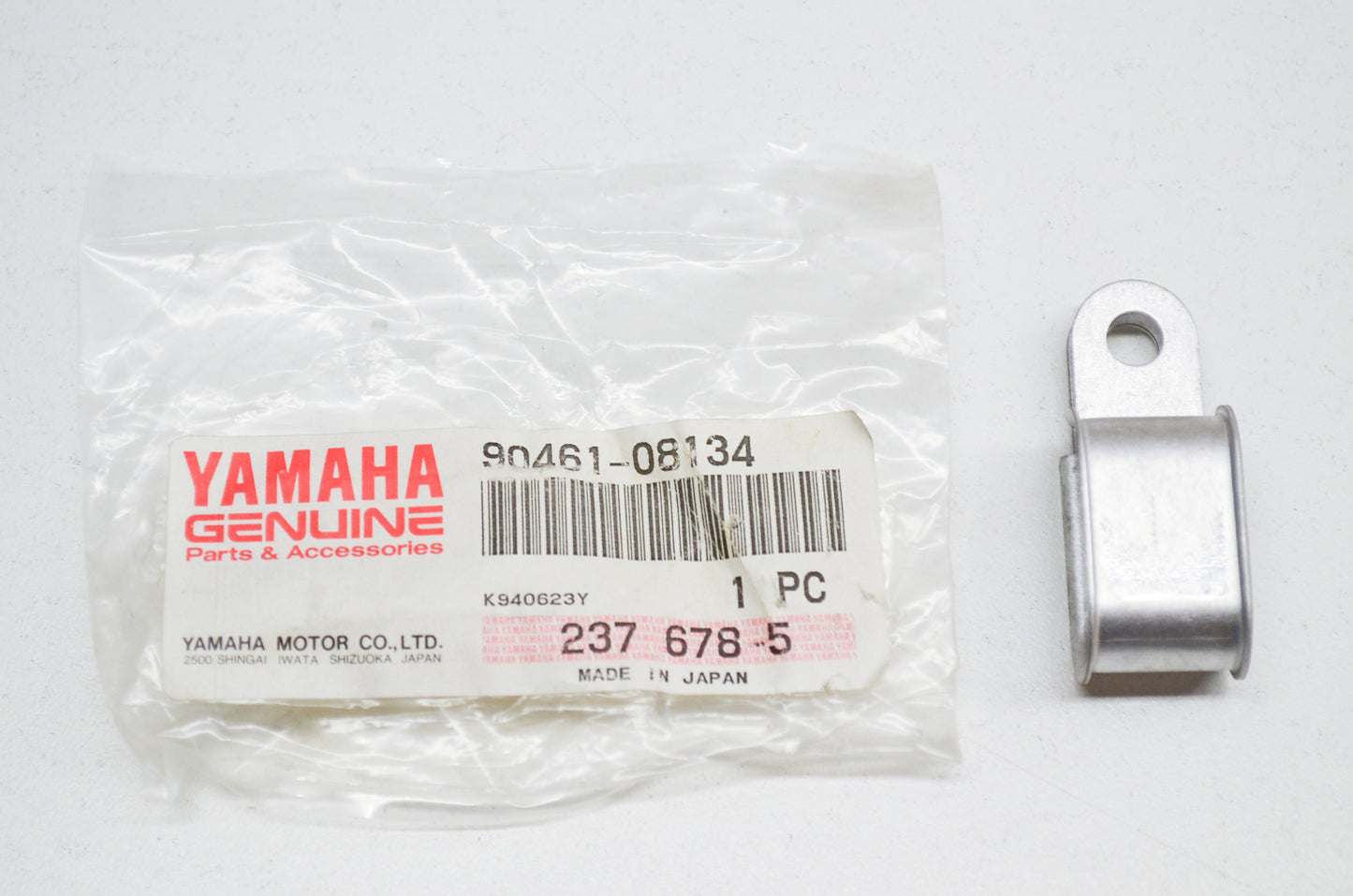 OEM Yamaha 90461-08134-00 Clamp NOS