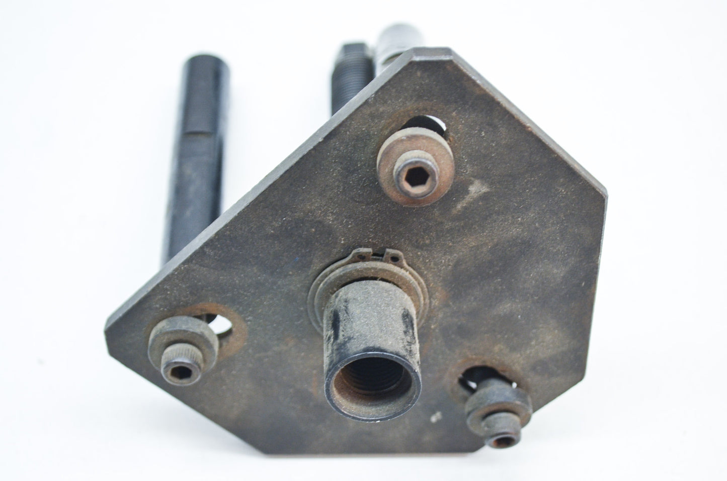 Base Puller 'A'