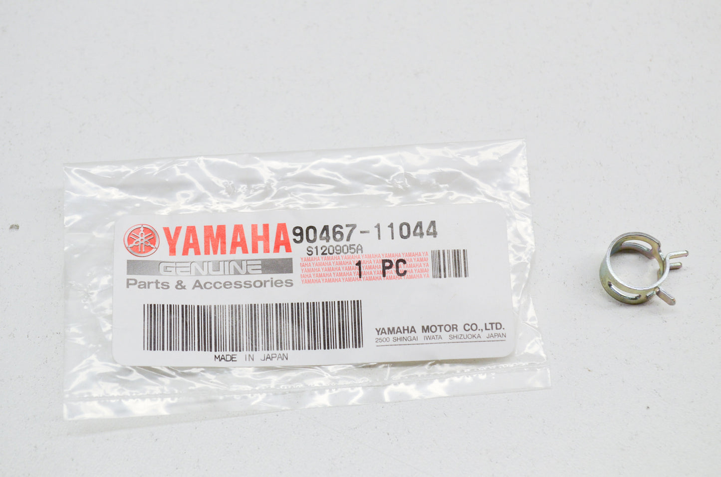 OEM Yamaha 90467-11044-00 Scissor Clip NOS
