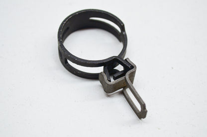 OEM Yamaha 90467-26800-00 Clip NOS