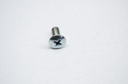 New OEM Yamaha 90152-05005-00 Countersunk Screw NOS