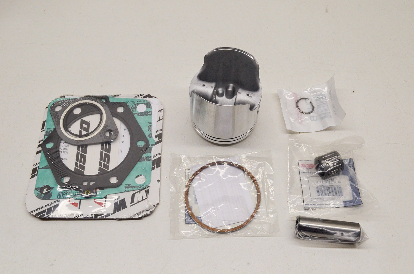 New Wiseco Top End Kit 74.5mm 94-00 Polaris ATV 300