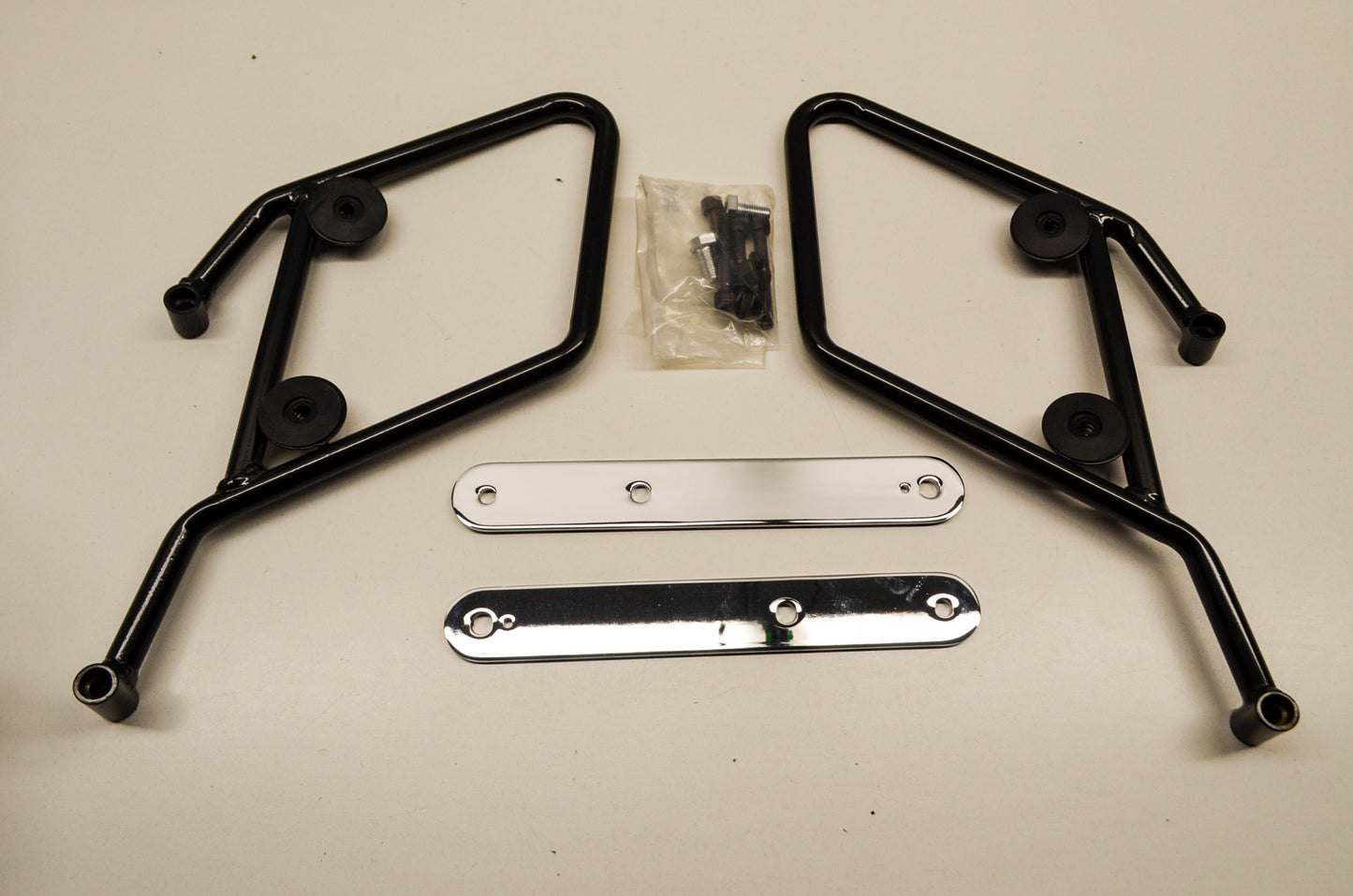 New National Cycle Saddlebag Hardware Kit Kawasaki VN1500 NOS