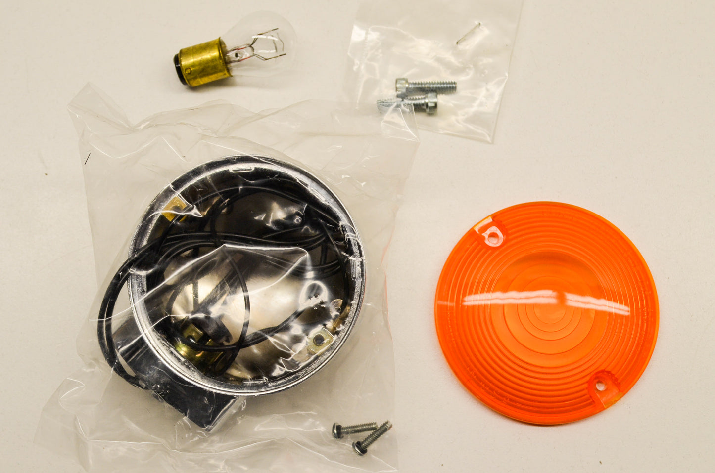Chris CH8400A, 8400A Turn Signal Assembly Amber NOS