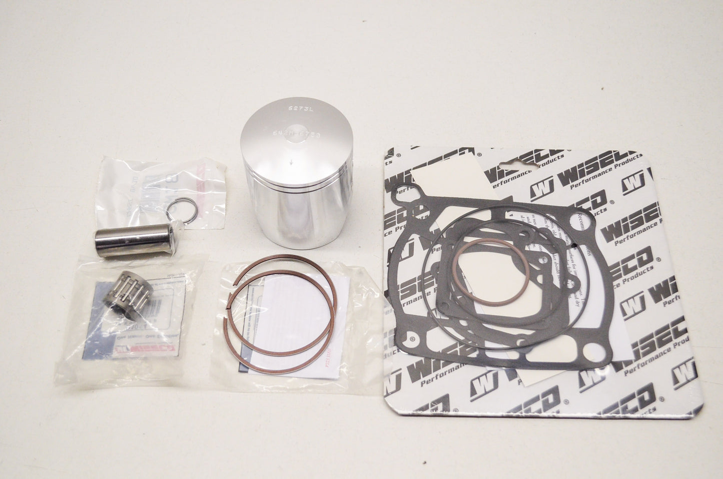 Wiseco PK1332 Top End Kit 67.5mm 92-93 Suzuki RM250 NOS