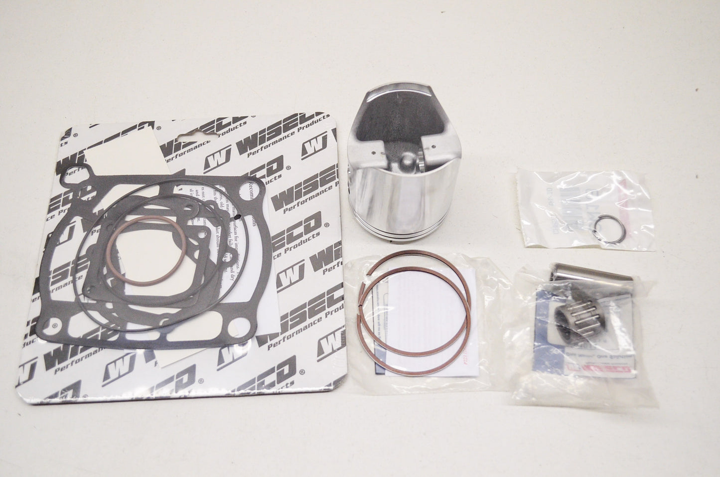 Wiseco PK1332 Top End Kit 67.5mm 92-93 Suzuki RM250 NOS