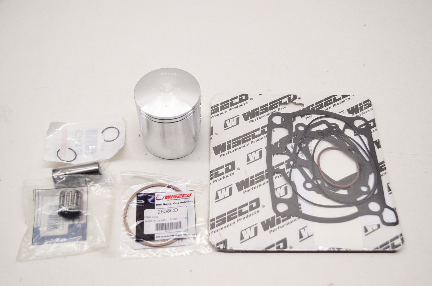 New Wiseco Forged Piston Kit 67mm 94-95 Suzuki RM250