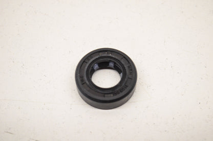 OEM Honda 91208-KWW-C01 Oil Seal 11.6X22X7 NOS