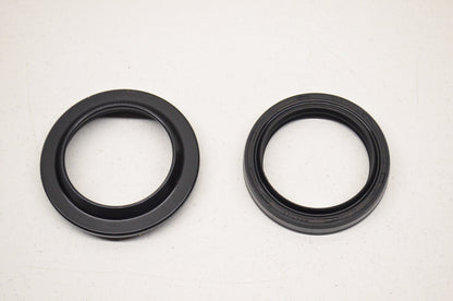 OEM Honda 51490-MR1-671 Front Fork Seal Set NOS