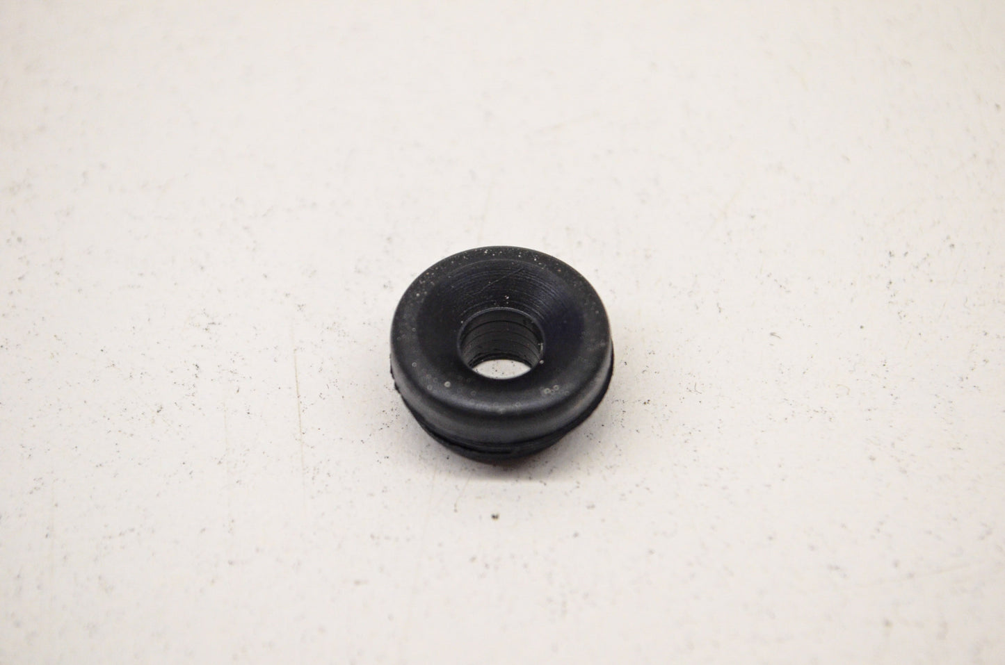 OEM Honda 83501-MG7-000 Side Cover Grommet NOS