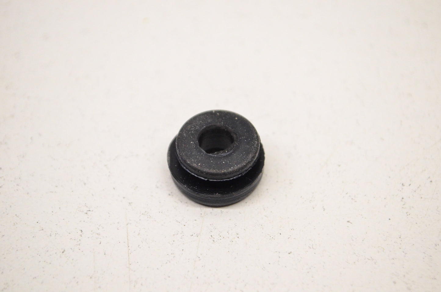 OEM Honda 83501-MG7-000 Side Cover Grommet NOS