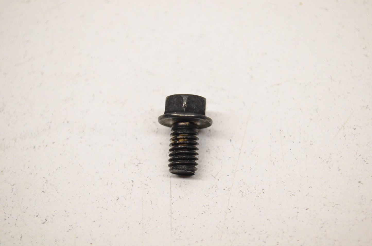OEM Honda 90102-HC4-000 Flange Bolt (6X10) NOS