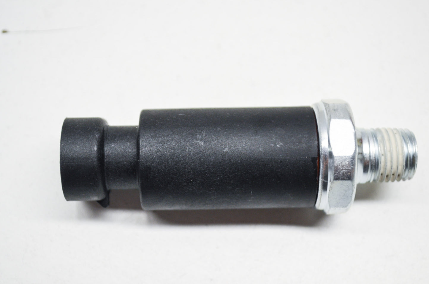 OEM Harley-Davidson 74438-99 Oil Press Sender NOS