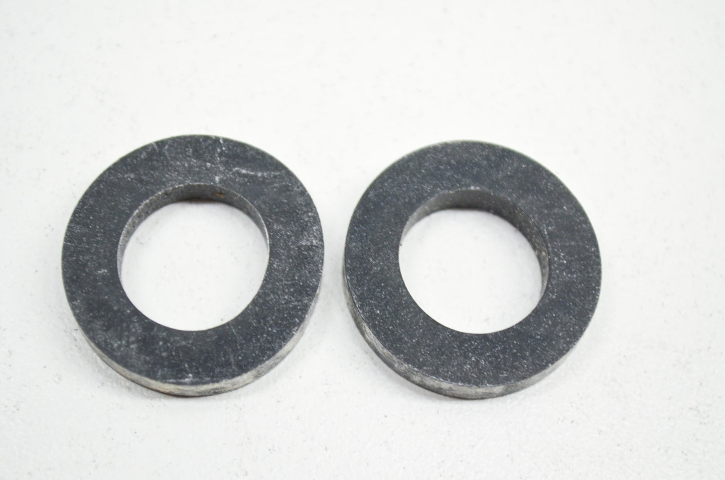 New V-Twin Oil Seal Qty 2 NOS