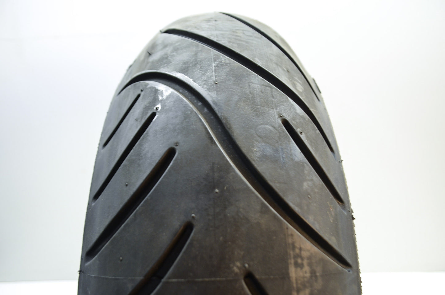 Avon AM42 R 200/55X18' Tire NOS