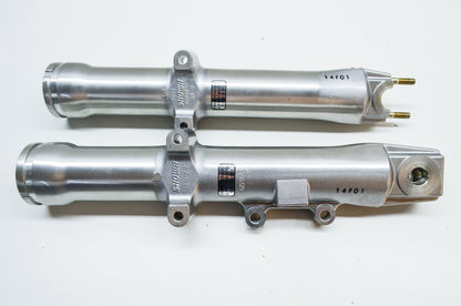 Showa Lower Fork Legs Right And Left Qty 2